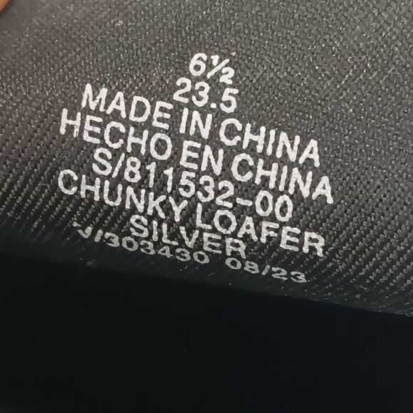 Old Navy Women's Shiny Silver Faux Leather Chunky Loafer Casual Shoes Size 6.5 - Picture 7 of 8